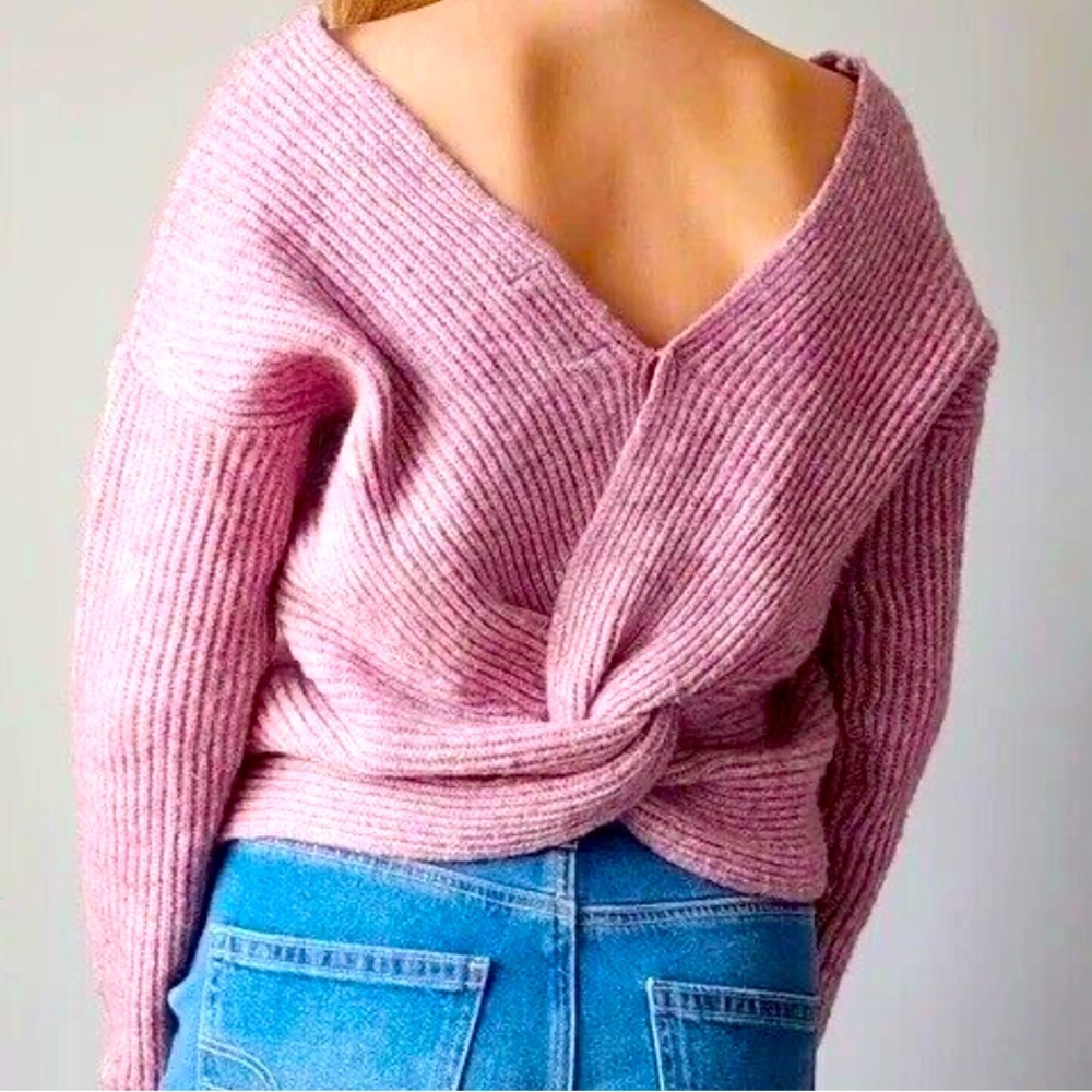 Anthropologie angel of the north twist back sweater